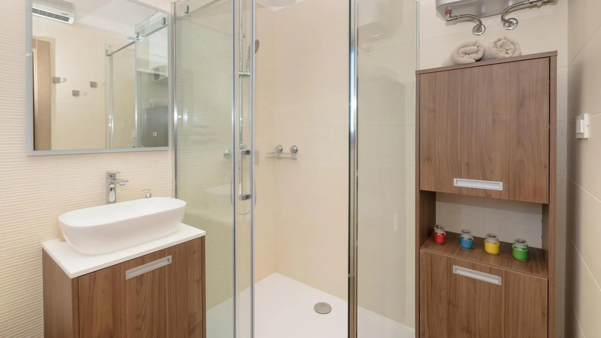 Villa Mattuzzi In Central Istria With Large Garden, Kids Playground And Whirlpool Loborika 克罗地亚
