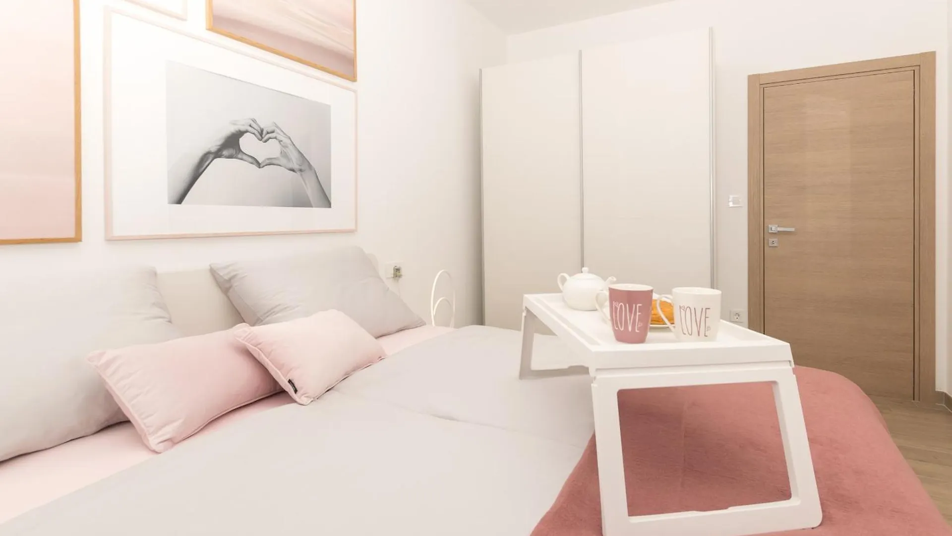 Villa Mattuzzi In Central Istria With Large Garden, Kids Playground And Whirlpool Loborika 0*,  克罗地亚