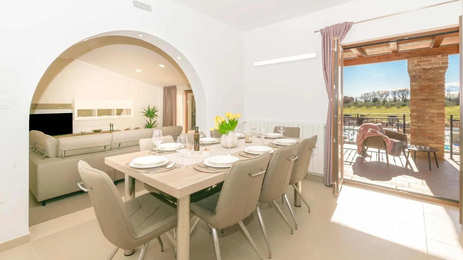 Villa Mattuzzi In Central Istria With Large Garden, Kids Playground And Whirlpool Loborika