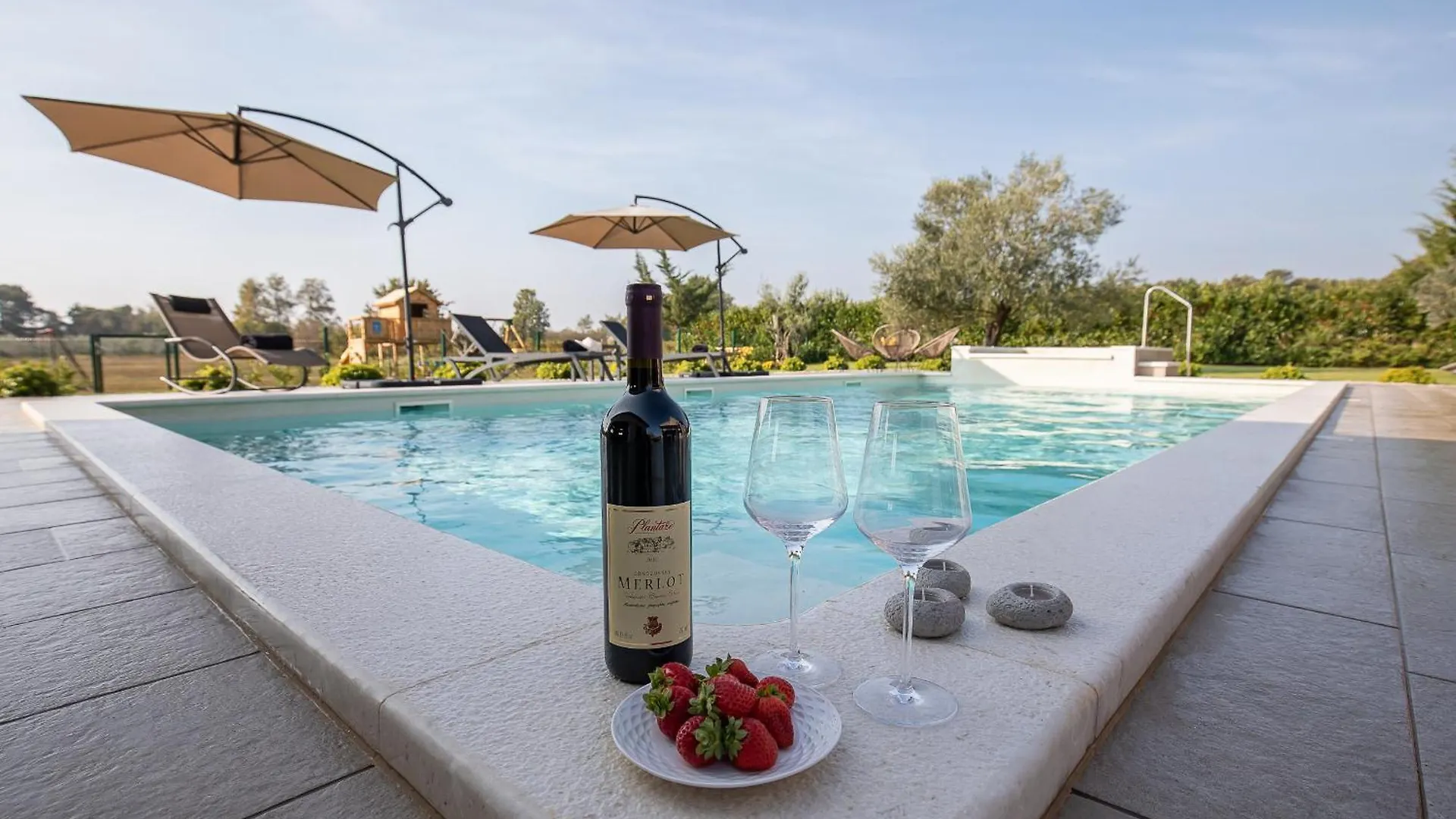 Villa Mattuzzi In Central Istria With Large Garden, Kids Playground And Whirlpool Loborika