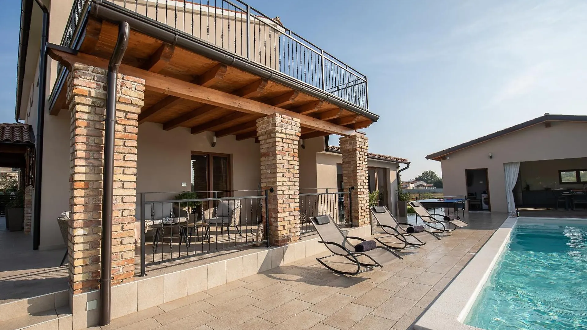 Villa Mattuzzi In Central Istria With Large Garden, Kids Playground And Whirlpool Loborika 克罗地亚